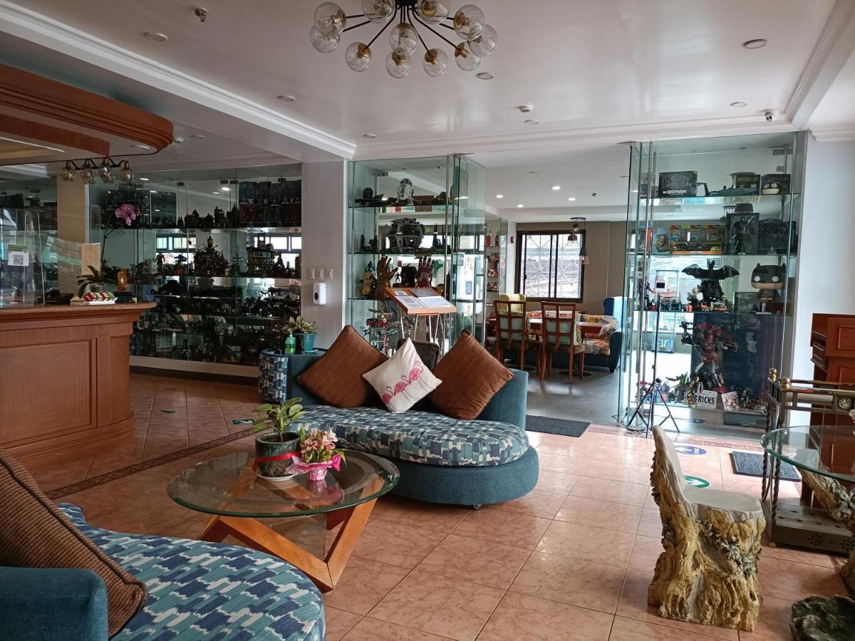 The Golden Pine Hotel Baguio City Exterior photo